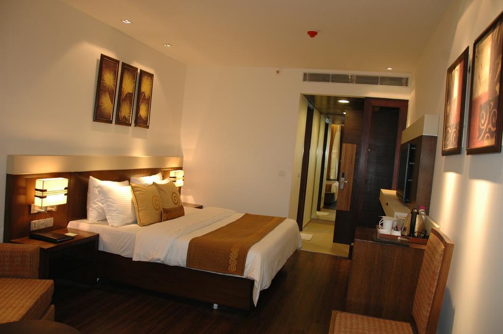 Shervani Nehru Place New Delhi Extérieur photo
