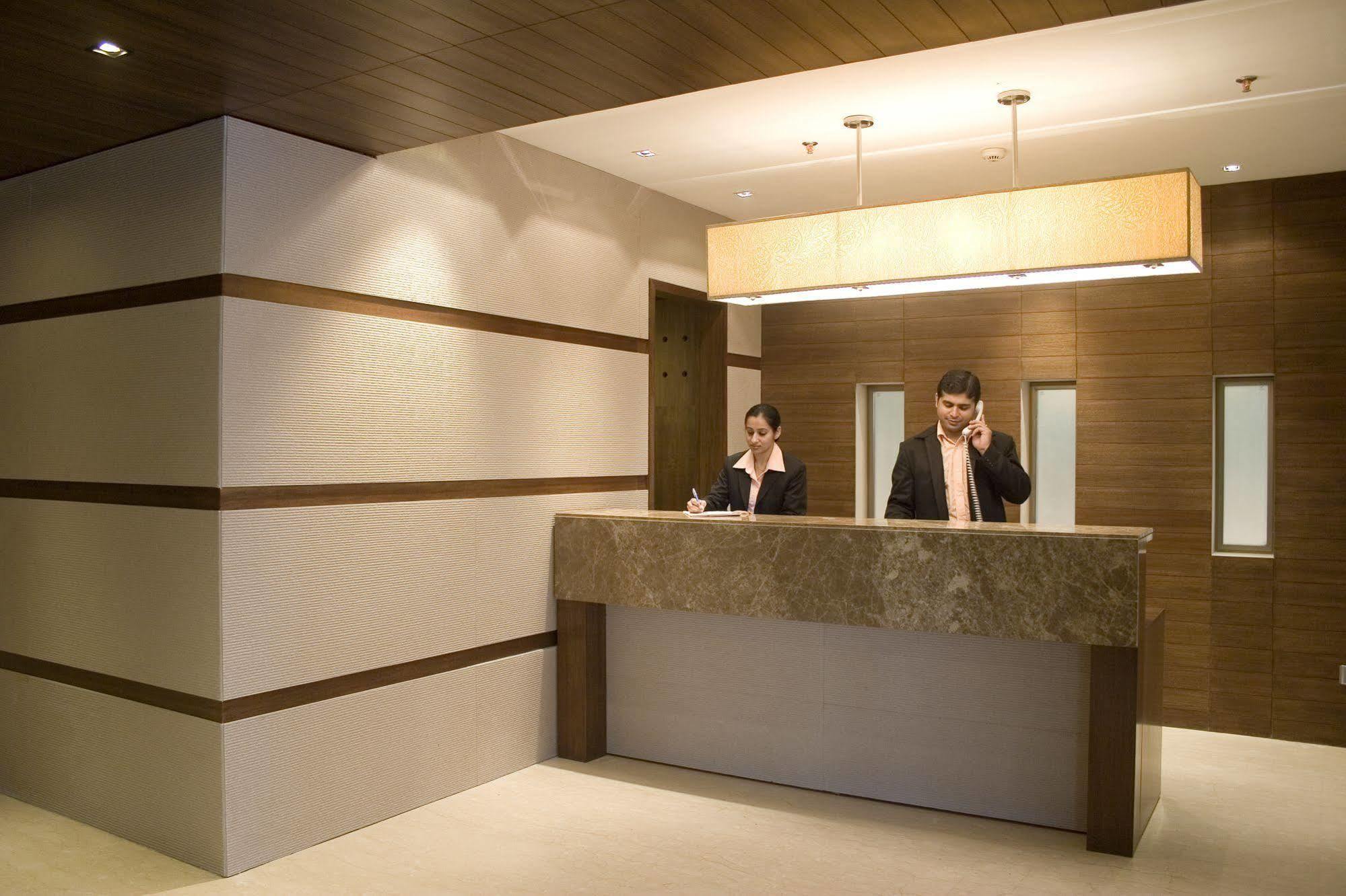 Shervani Nehru Place New Delhi Extérieur photo